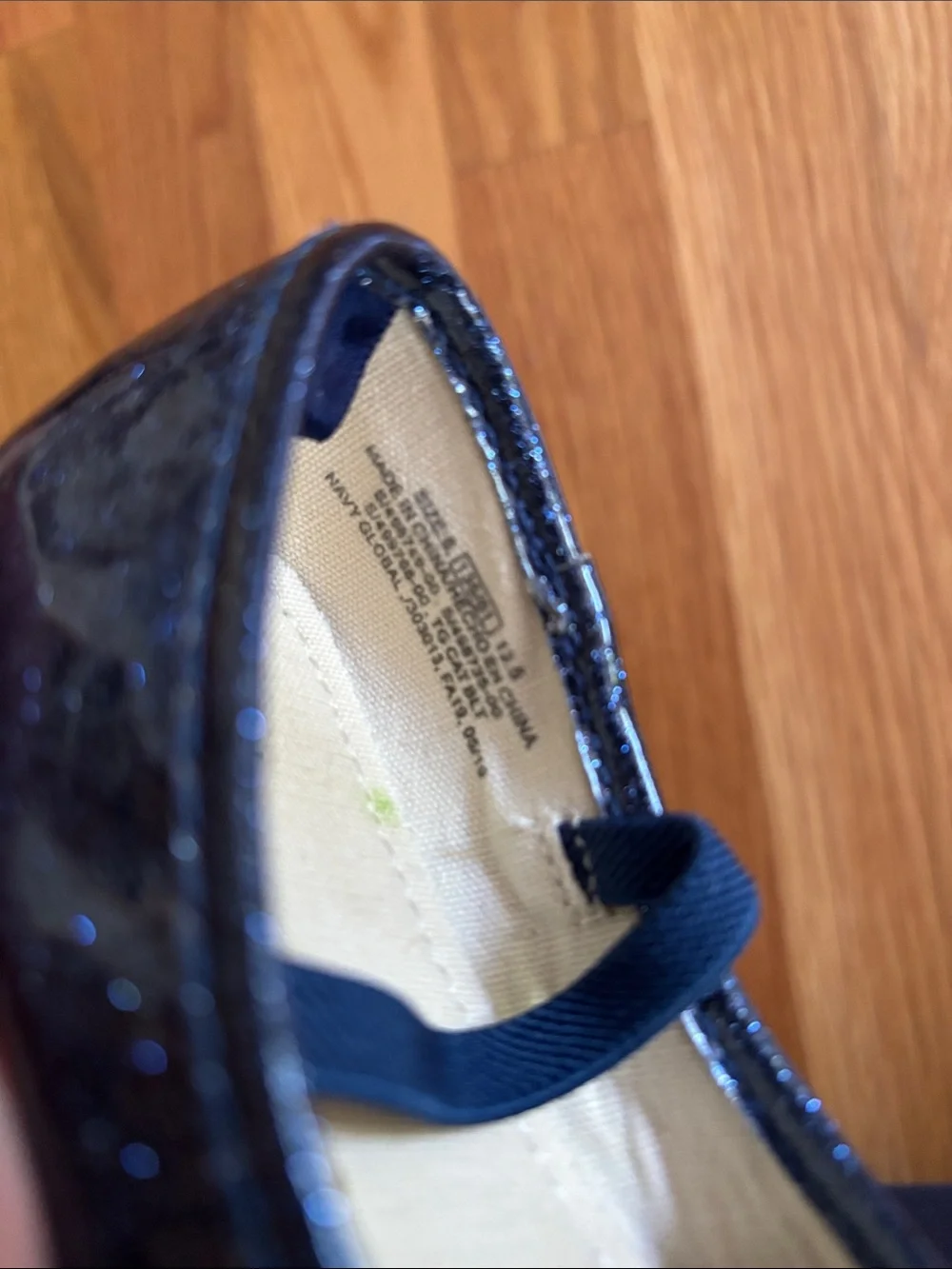 Size 6 Toddler Baby Gap Sparkly Cat Shoes